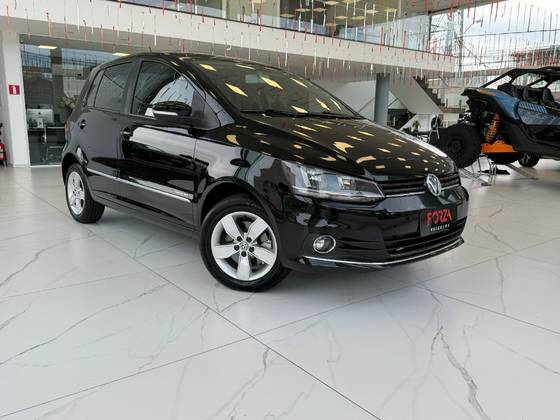 VOLKSWAGEN FOX 1.6 MSI HIGHLINE 16V FLEX 4P MANUAL